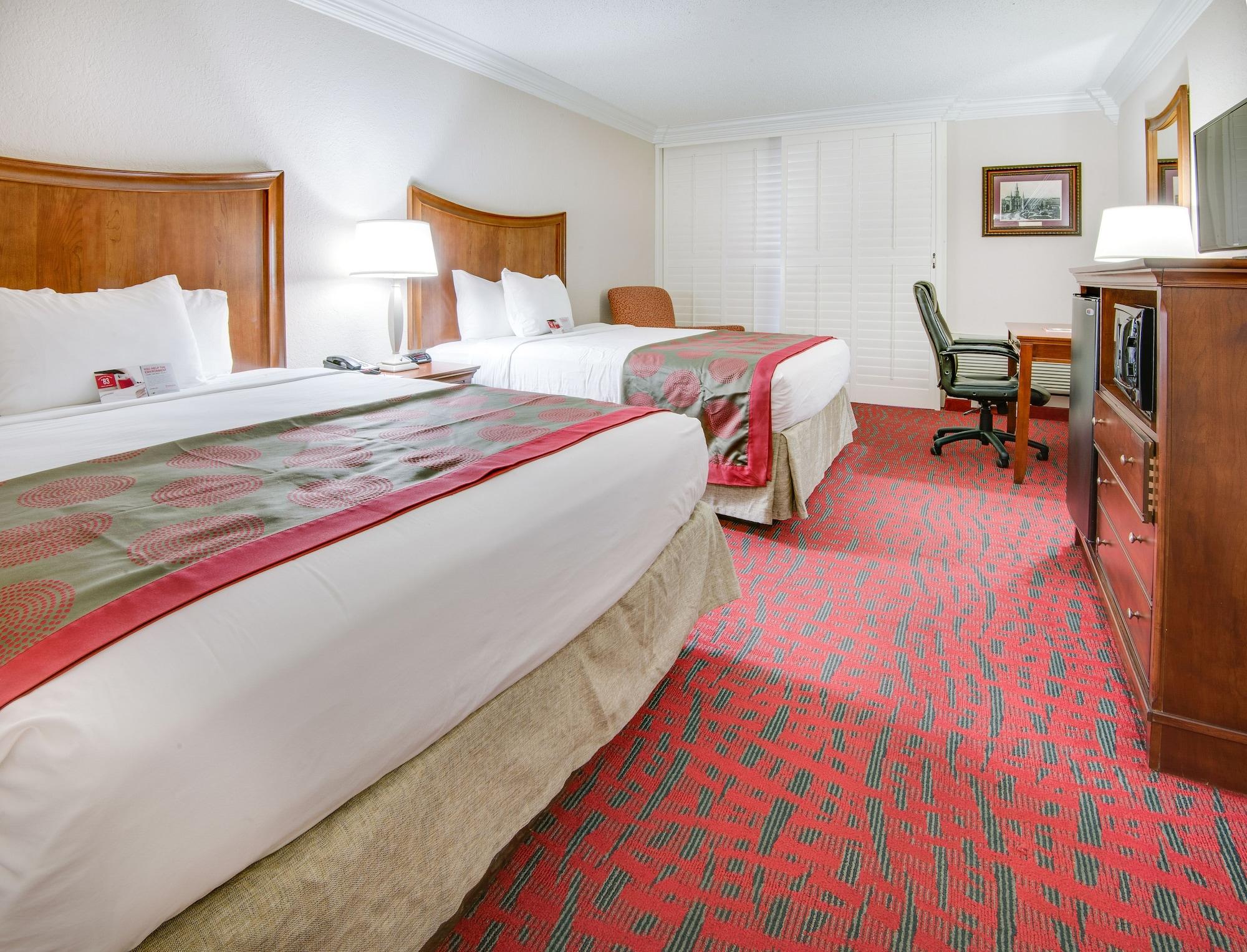 Ramada By Wyndham Metairie New Orleans Airport Hotel Exterior photo