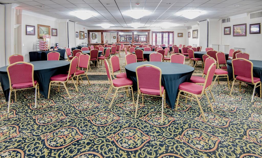Ramada By Wyndham Metairie New Orleans Airport Hotel Exterior photo